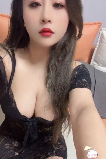 上城莞式女菩萨