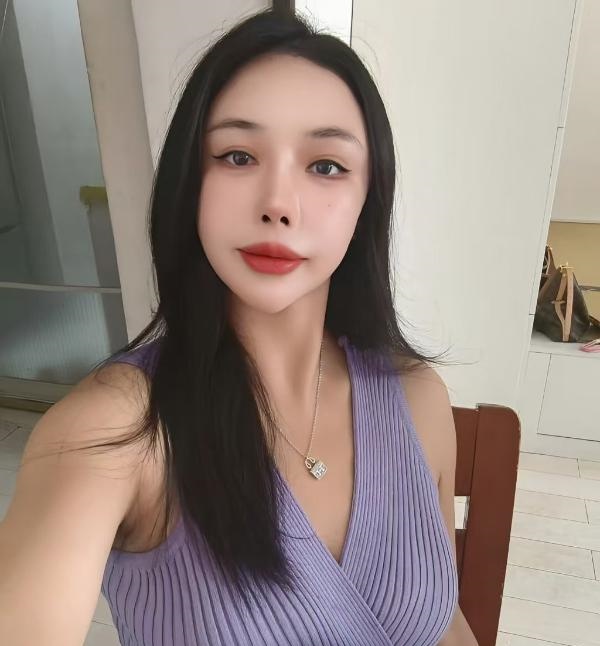 风情万种的少妇蓓蓓