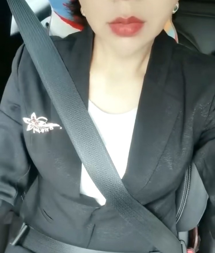 五一路巨乳熟女护士姐姐