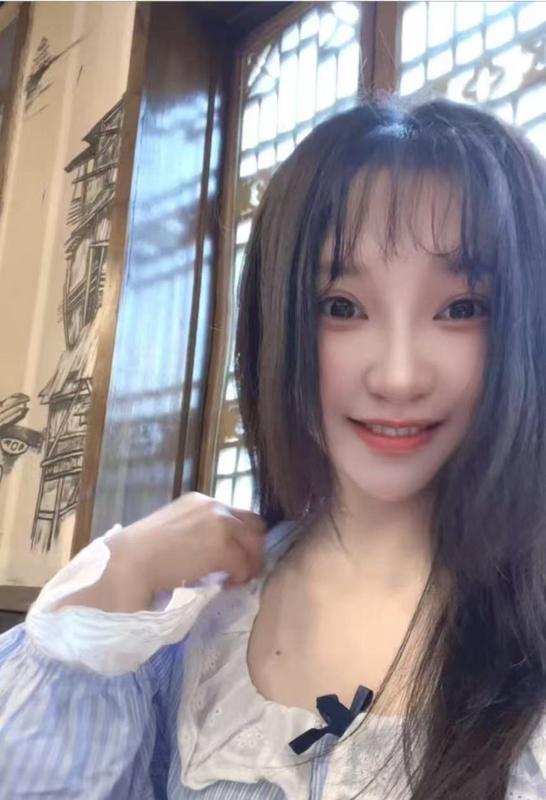 武汉大奶清纯妹子