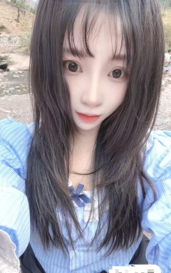 武汉大奶清纯妹子