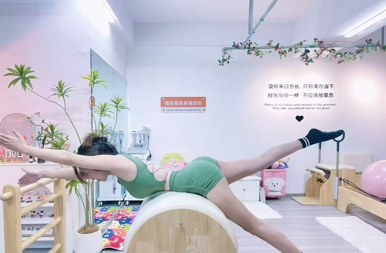 静安刚下海知性女人