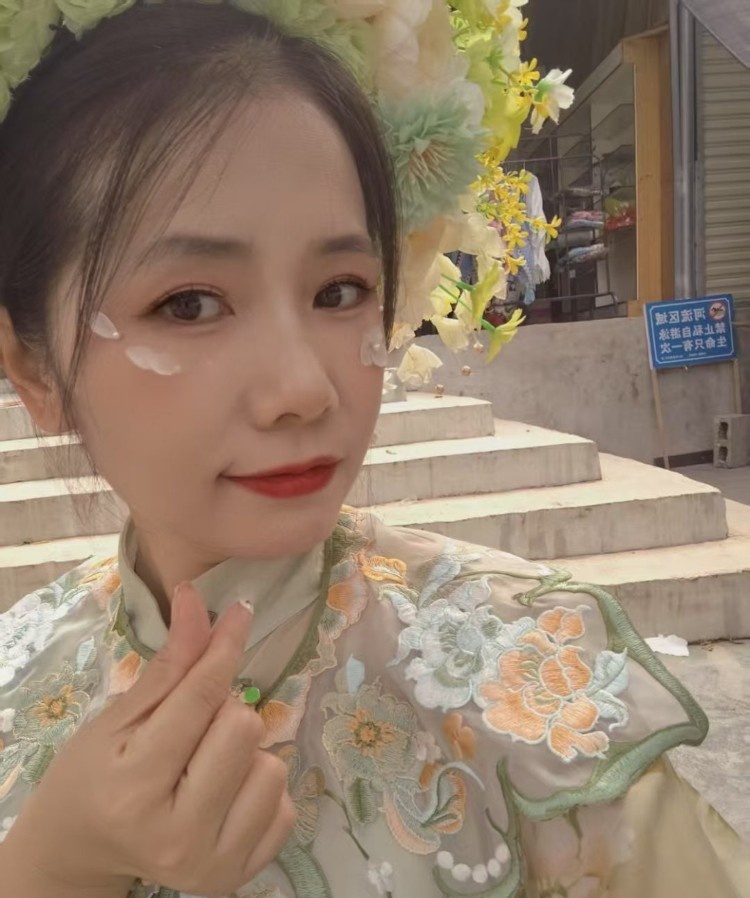 性感女神EE