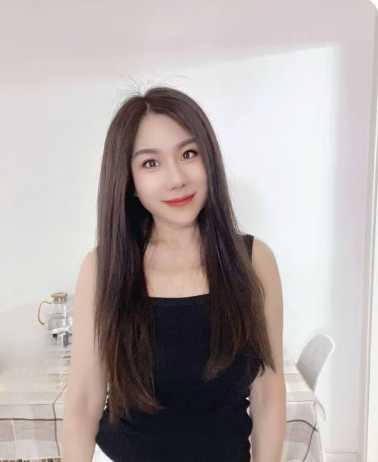 靓妹琳琳
