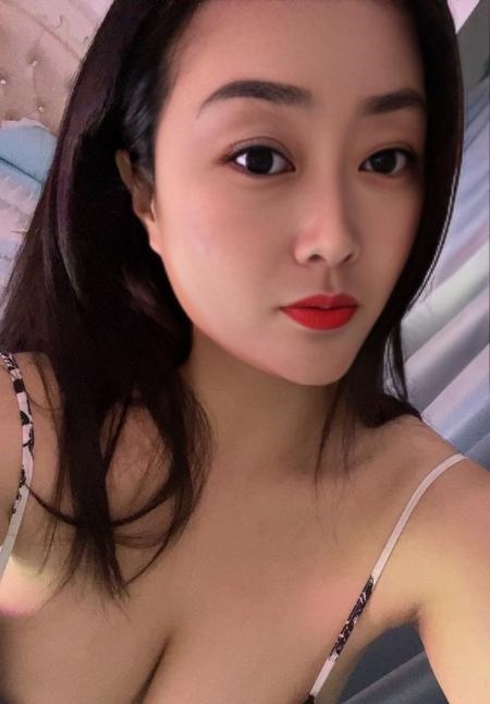 完美出击软糯妹子