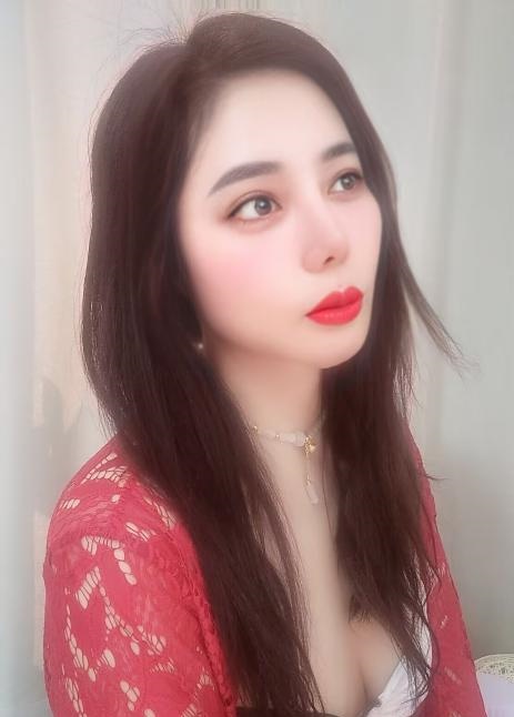 三通小骚逼