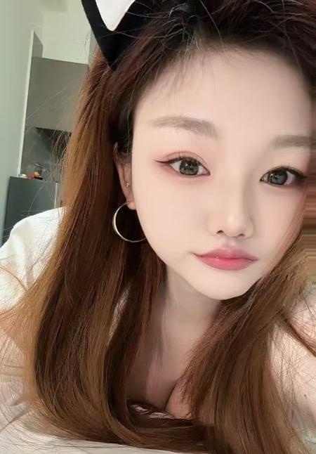 丰满性价比高零零后