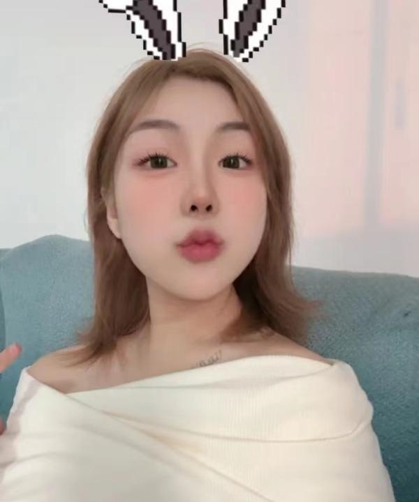 金轮兼职小姐姐