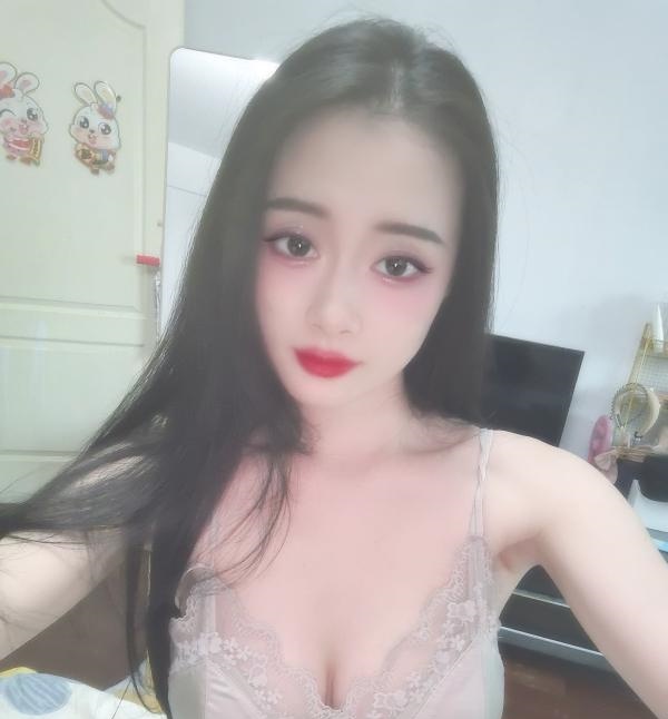 闵行皮肤白皙沫沫