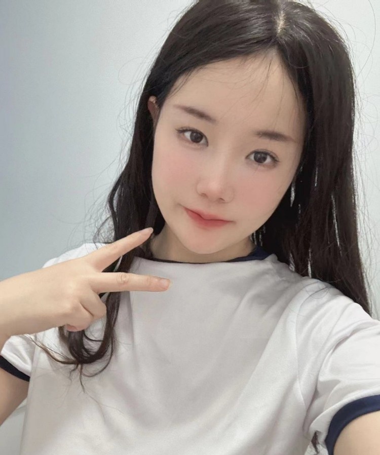 虎泉地铁站大胸美女爽记
