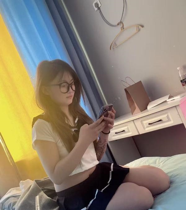 可空降07三点粉小妹