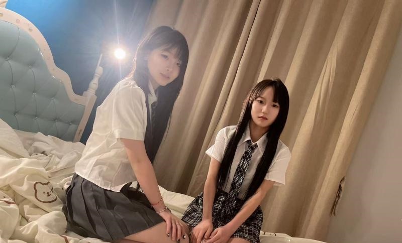 超嫩07年两小妹妹