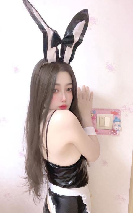 甘井制服诱惑颜葵