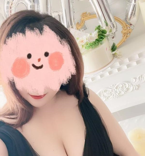 大胸肤白的小姐姐
