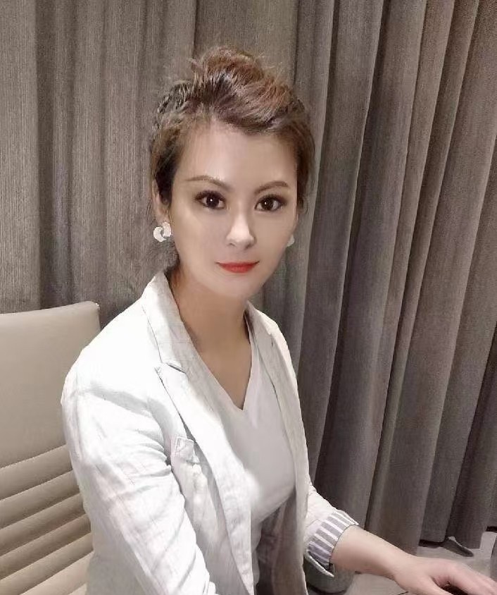 长腿大美女