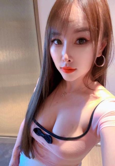 普陀蜜桃臀彤彤