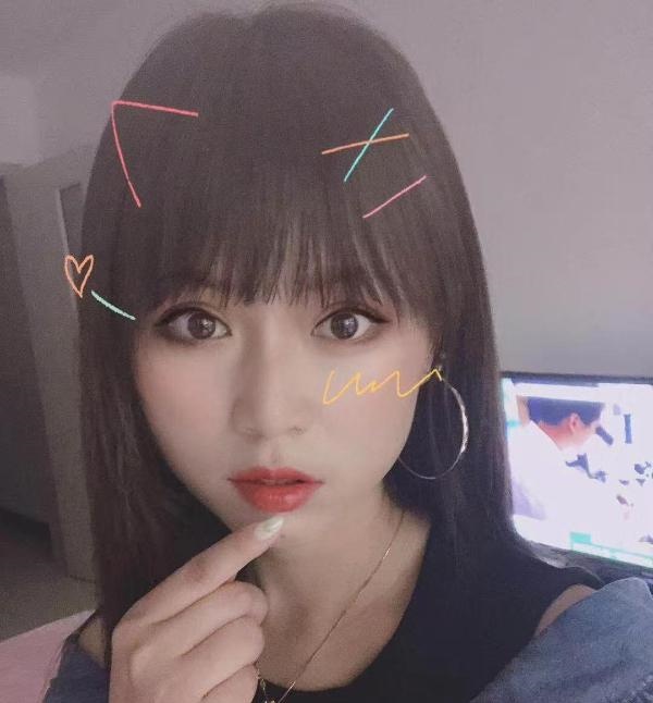 金花美少妇