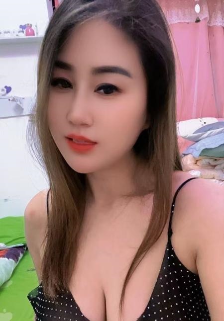 骚妇大胸妩媚娘