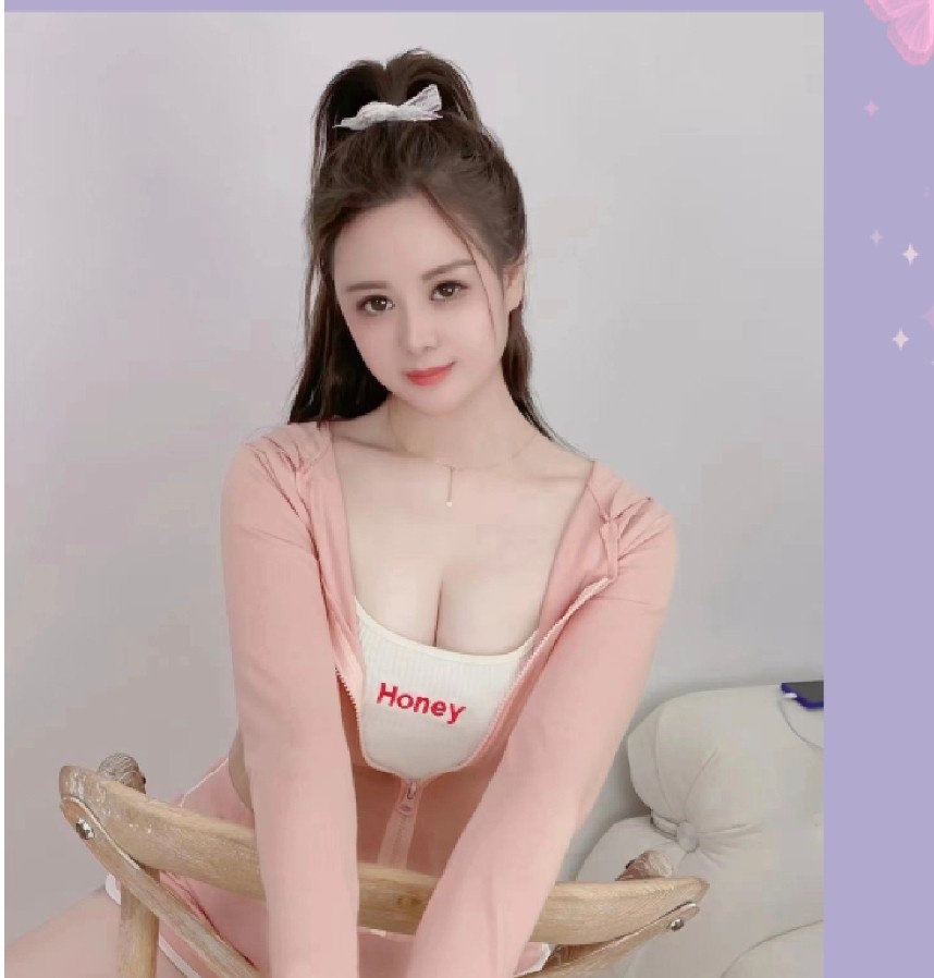 娇小大胸思思
