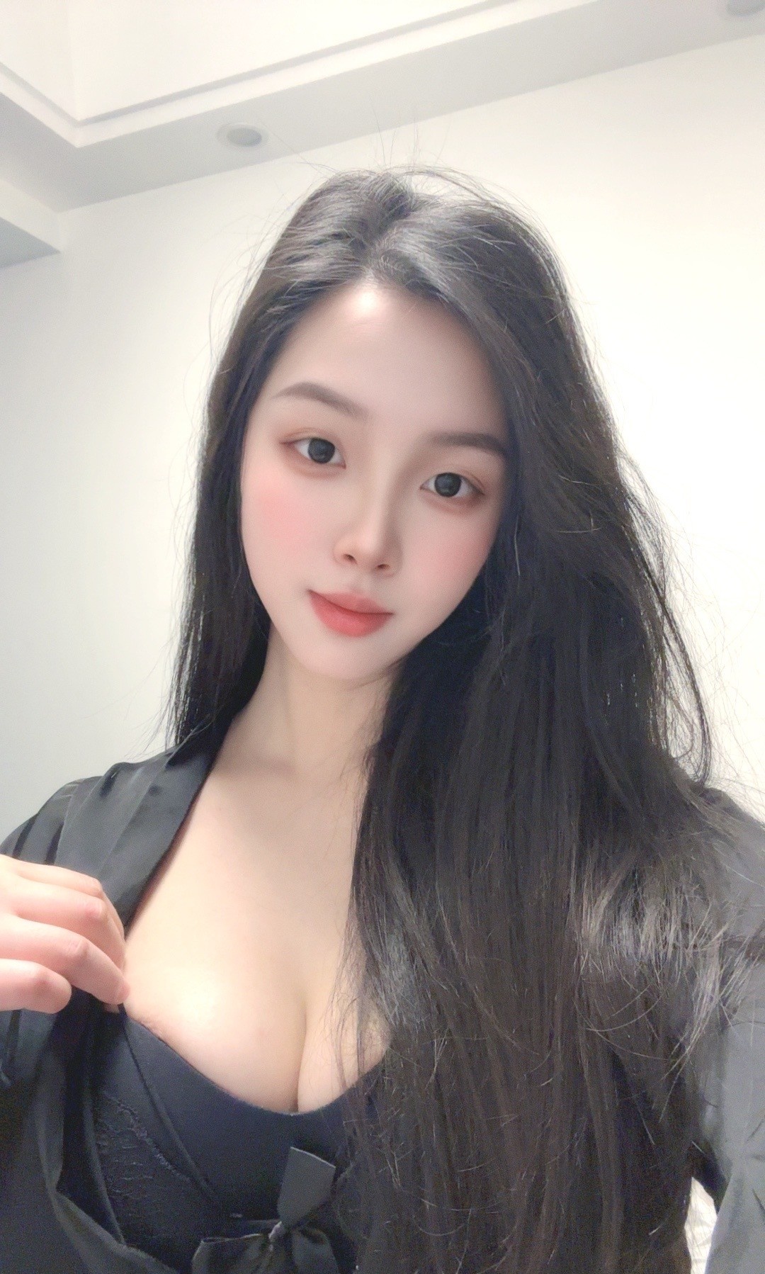 小骚明媚儿