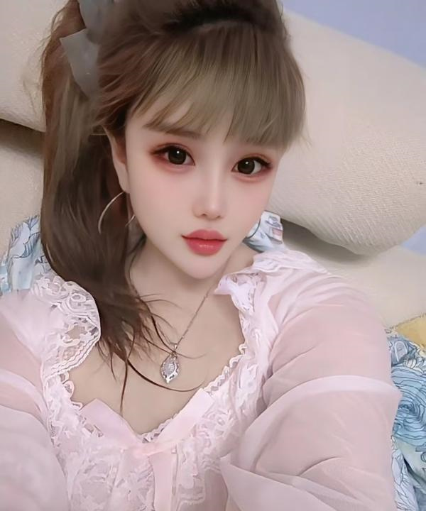 姑苏巨乳小柳岩