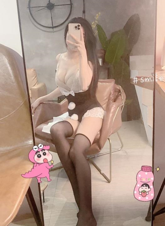 杨浦皙白大长腿妹子