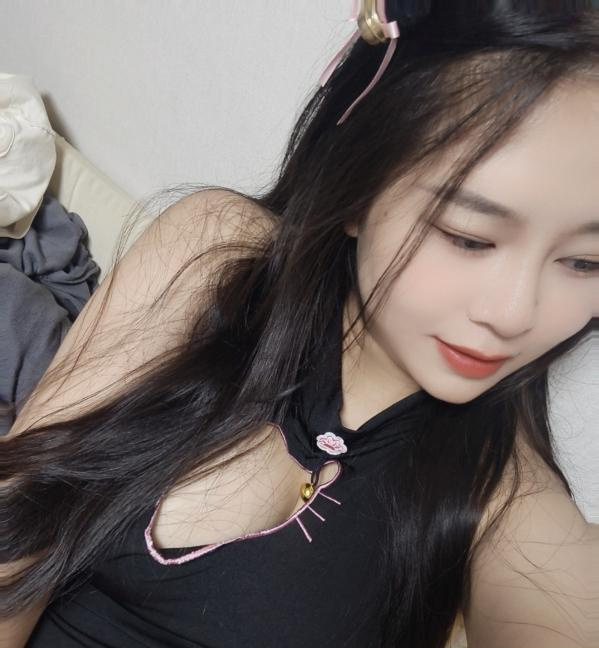 上城肤白美妹