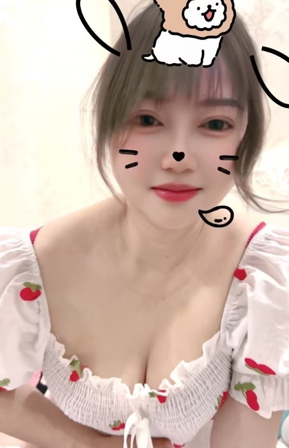 可以舌吻的小妹妹