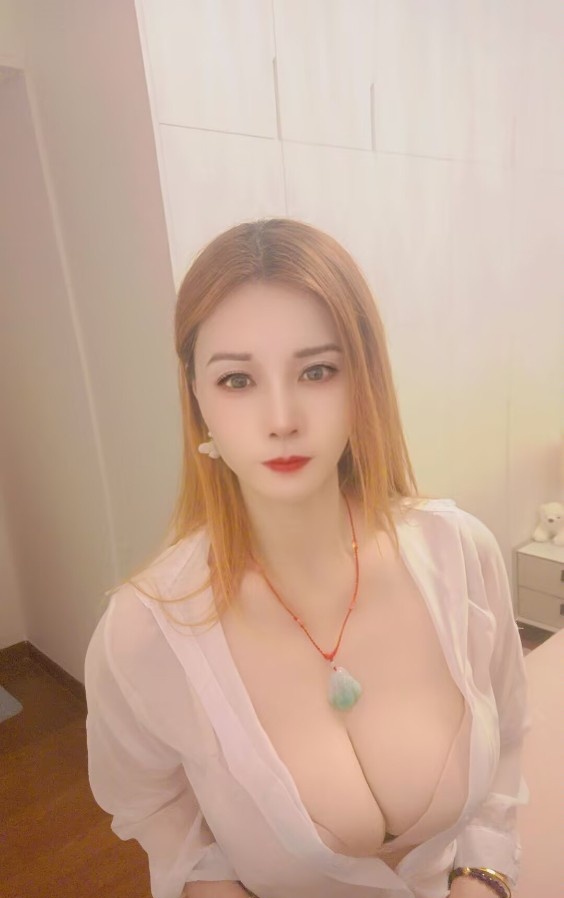 大波思涵