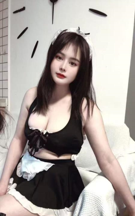 浦东丰满大胸妹丹妮