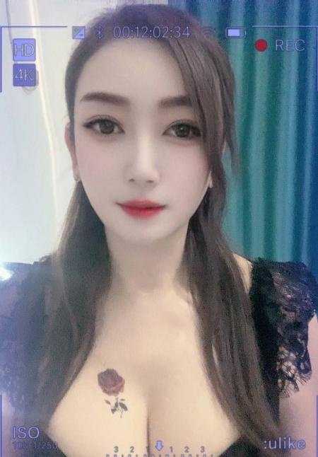 大胸美熟女施彤