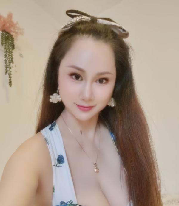 西青大奶熟妇