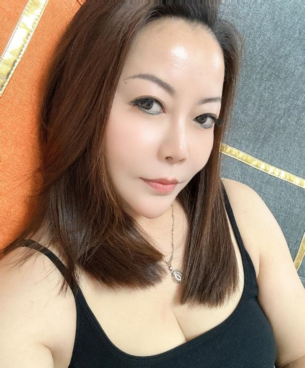 东北大长腿熟女