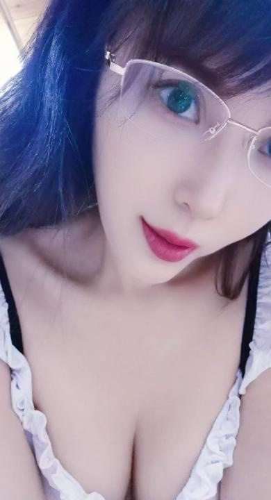 佛山骚少妇丝袜天天