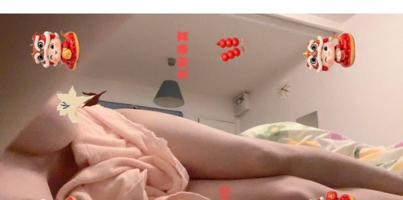 纯欲系爆乳A4腰七月