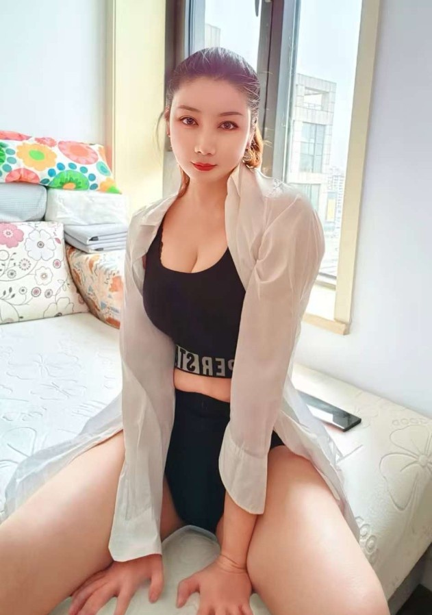 体验服务超赞翘臀御姐娇娇