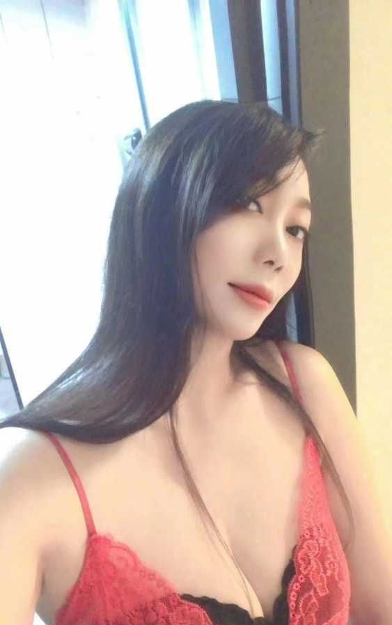 大胸温柔小少妇馨儿