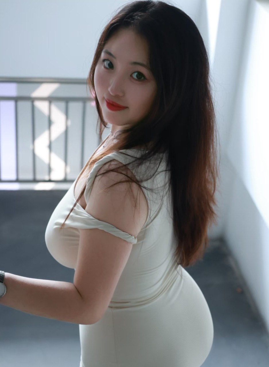 极品巨乳 乳交让你飞起来
