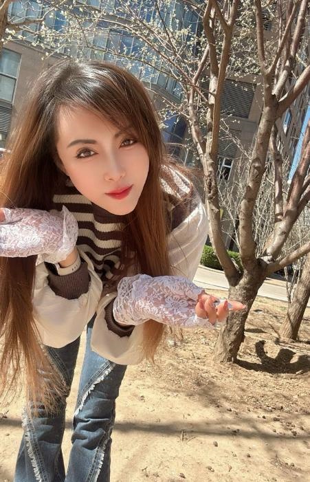 朝阳大胸骚妹子