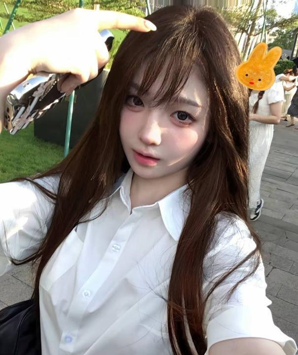 三点粉嫩玲玲后妹子
