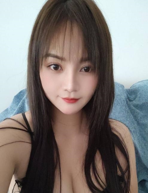 武侯服务系大胸骚妇