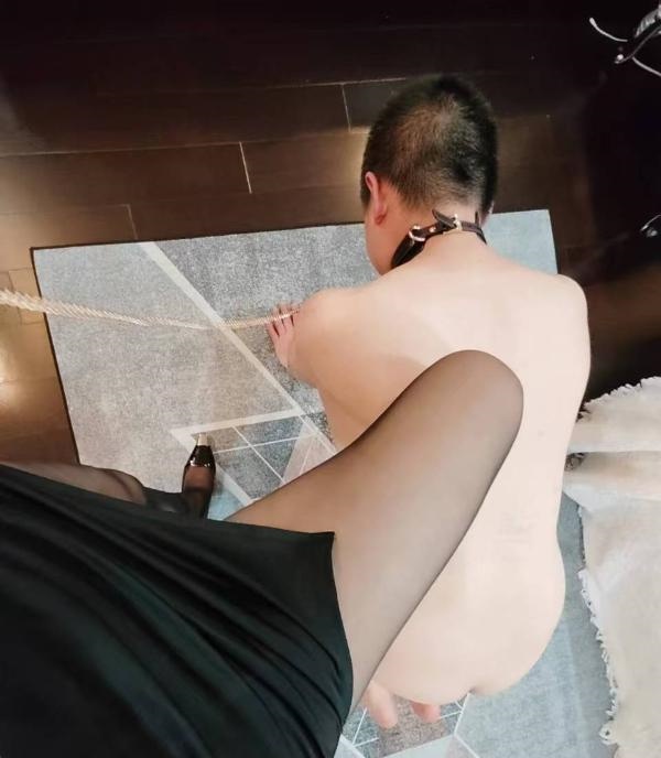 可玩字母的健身教练
