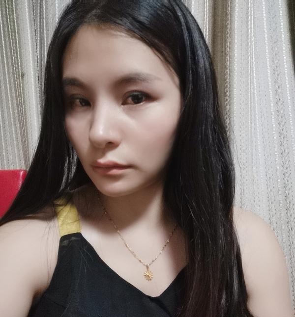 汉口火车站妹子