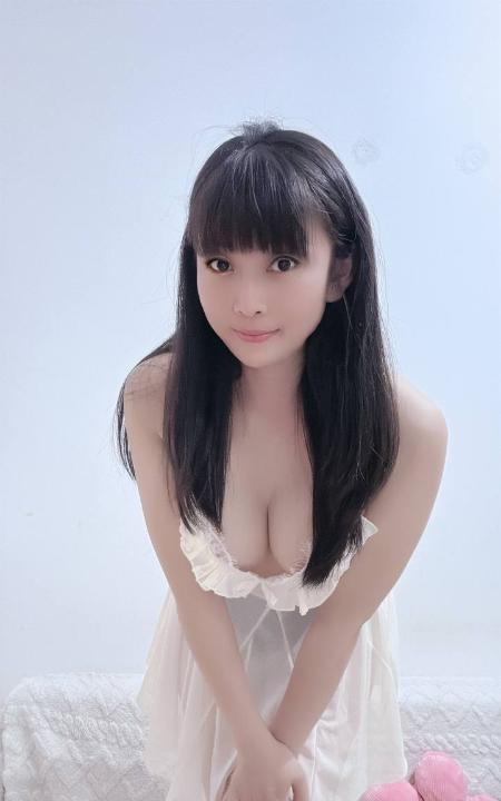 风骚肥臀妹子