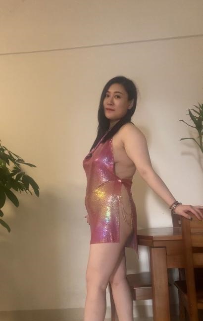 白云健身巨乳少妇