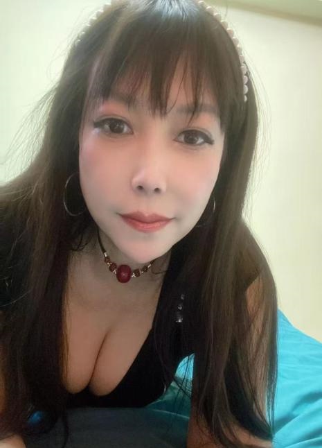 服务型成熟少妇