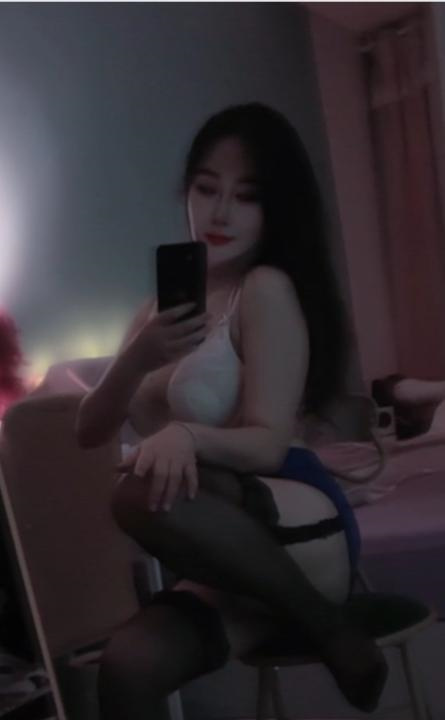 性感D奶颜值小姐姐