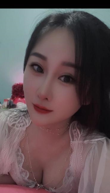 性感D奶颜值小姐姐