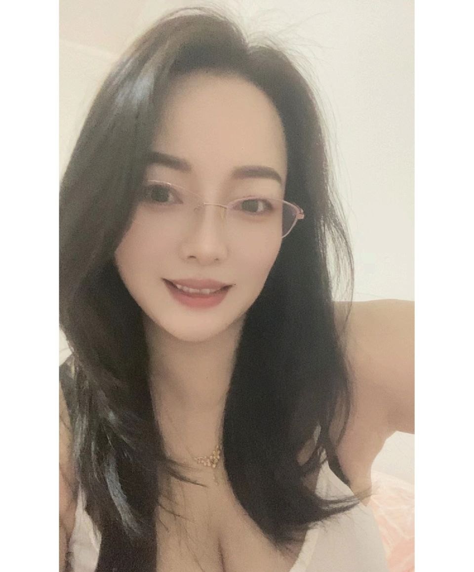知性眼镜大美女