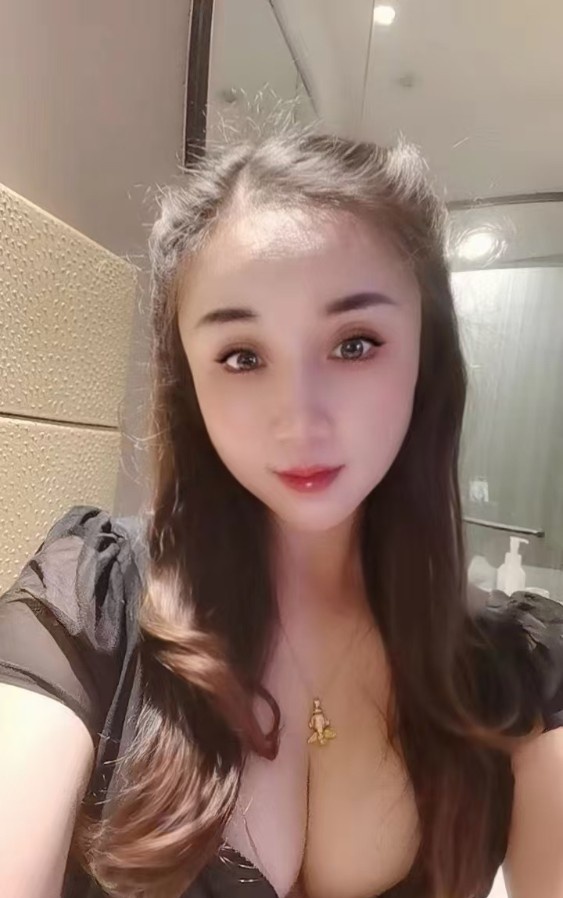 可双飞安安